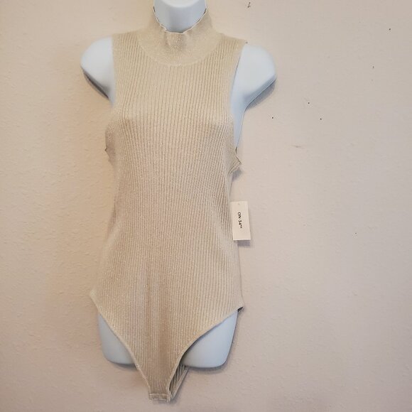 On 34TH Women's Sleeveless Mock Neck Bodysuit Lurex Gold Holiday Sweater Size L. - Picture 3 of 12